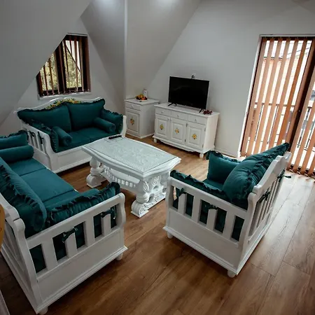 Zlatarska Pahulja --- 