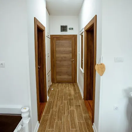 Zlatarska Pahulja --- 