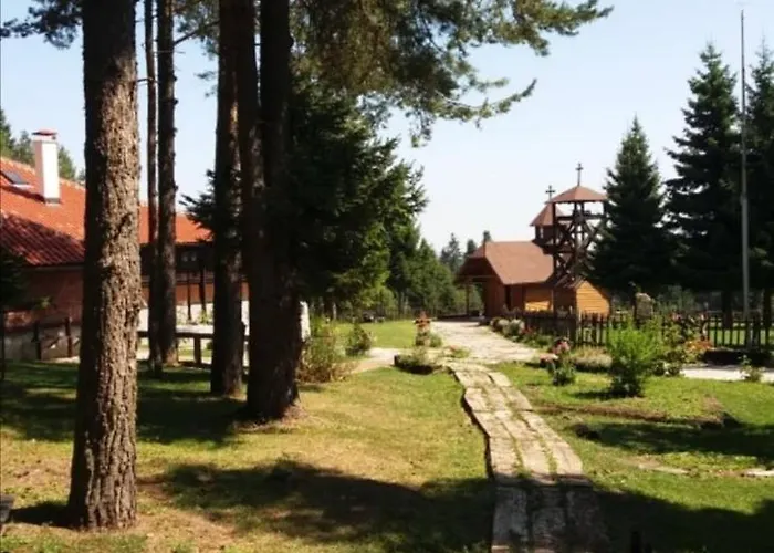 Apartment Zlatarska Pahulja --- 