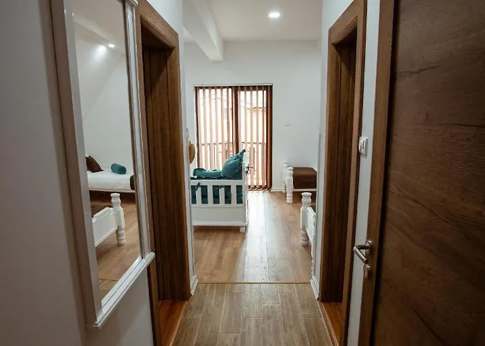 Apartment Zlatarska Pahulja --- 